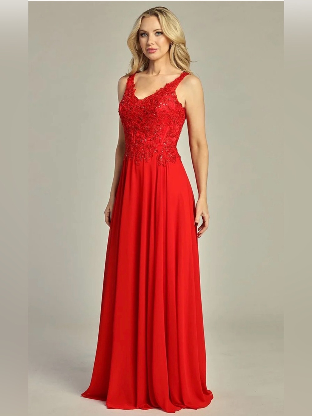 Red Lace Applique V‑Neck Maxi Dress